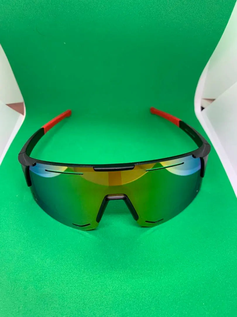 Sports sunglasses