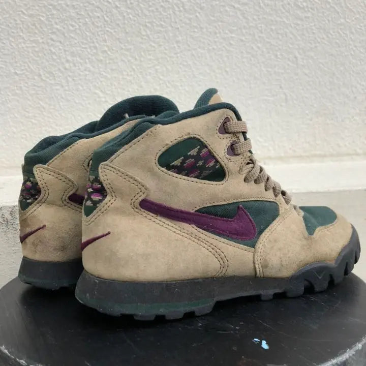 90s NIKE Vintage Caldera Caldera Trekking