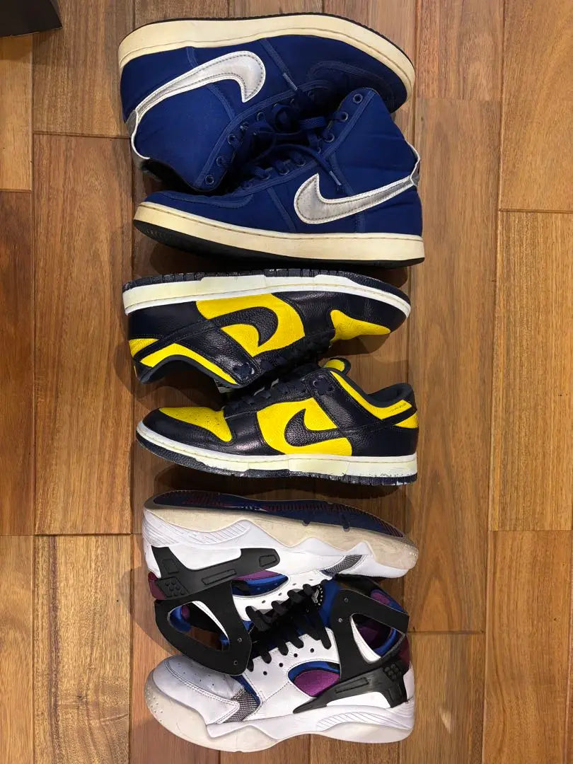 NIKE sneaker set navy yellow white