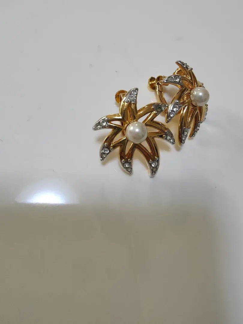 Pierre Cardin Flower Design Pearl Earrings