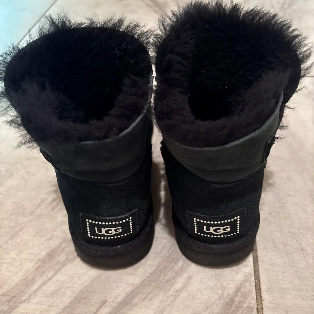 Botas UGG bijoux negras | ugg ブーツ ブラック ビジュー付き