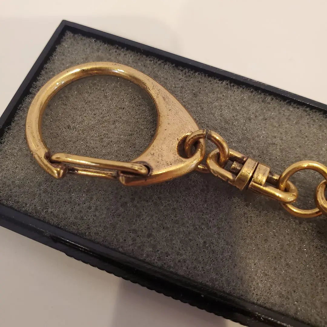 ② Napoleon gold medal type key chain | ②ナポレオン　金色　メダル型キーホルダー