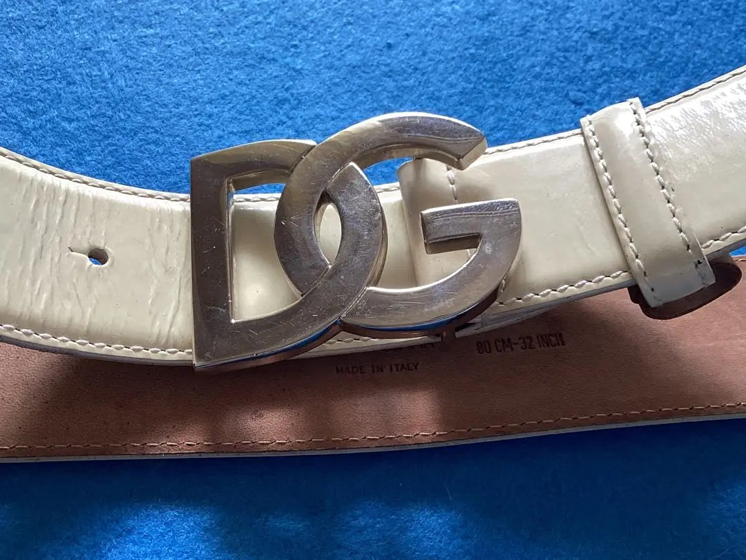 DG Dolce & Gabbana Off-White Enamel Leather Belt 32 inch