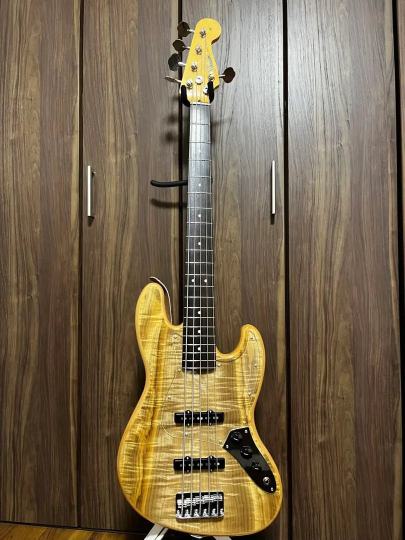 Fender FSR MIJ Jazz Bass V Myrtle Top