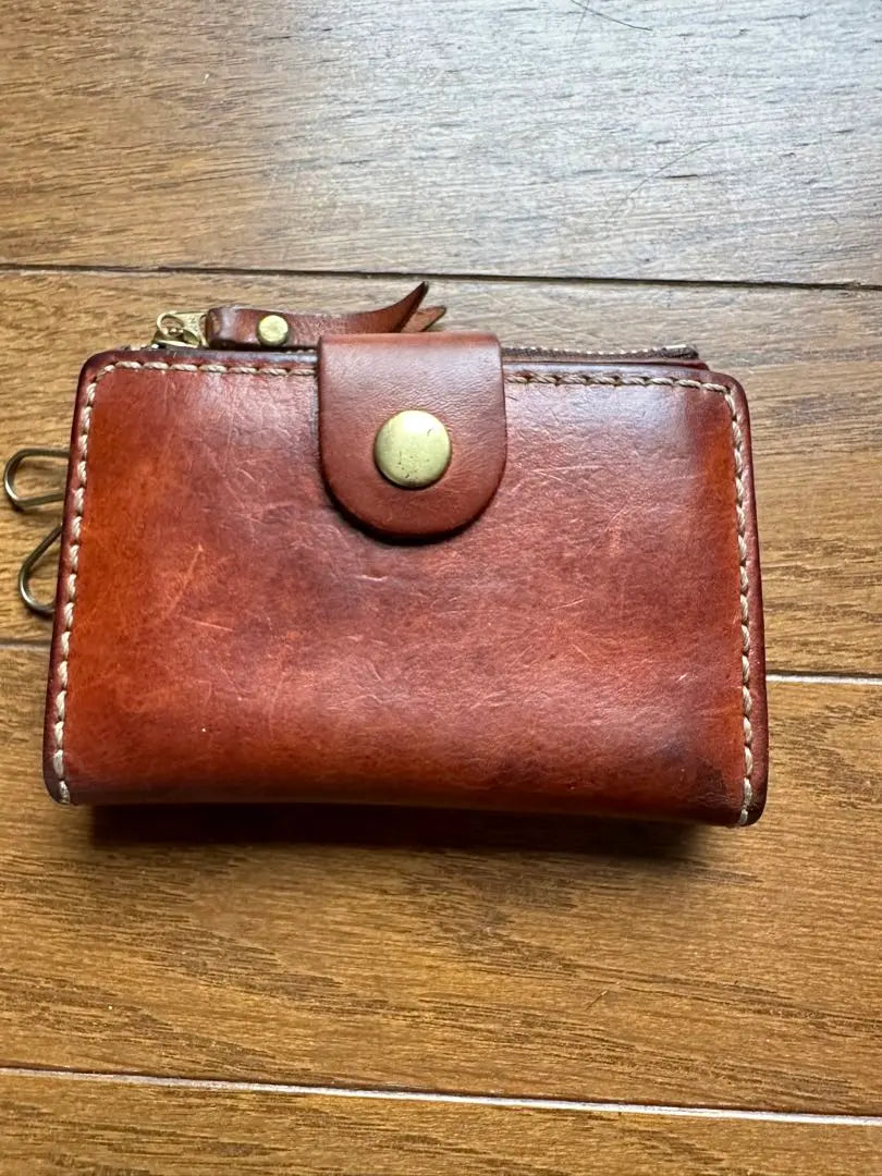 HERZ Key case with card holder, coin holder, leather grows over time