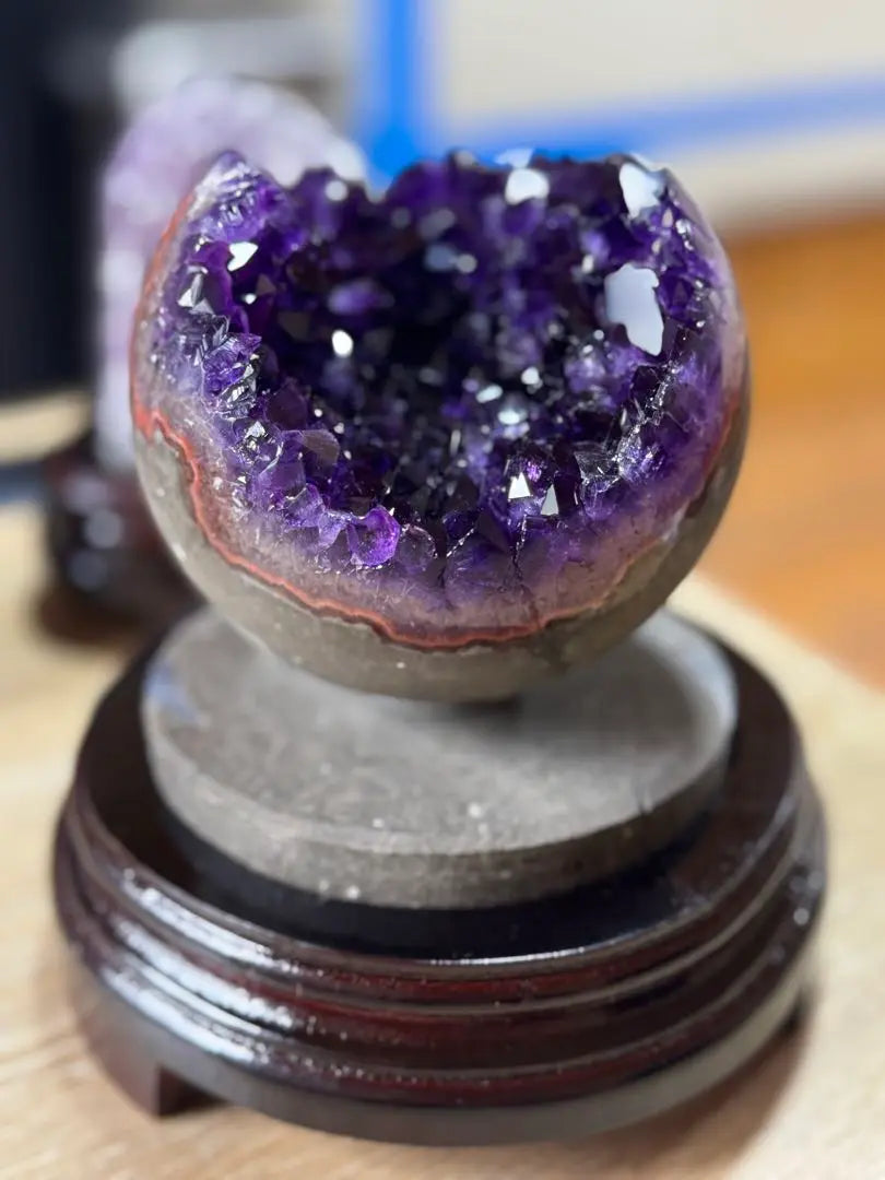 Highest quality, dark purple, Uruguay, amethyst, agate coexistence, hakuku, geode, with base