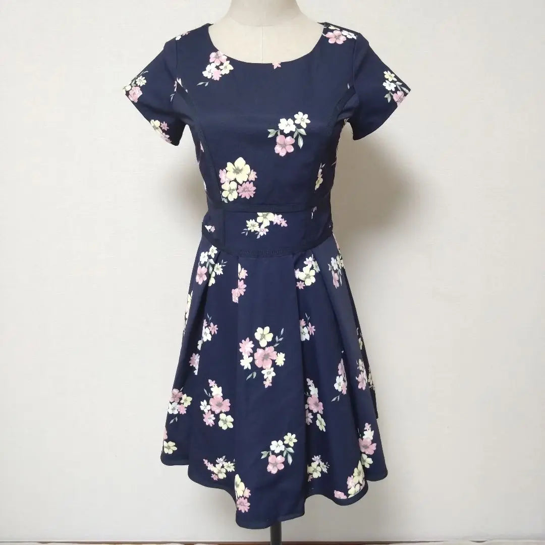 dazzlin dress, floral print, Showa retro, y2k, short sleeves, knee length, thick | dazzlin ダズリン ワンピース 花柄 昭和レトロ y2k 半袖 膝丈 厚手