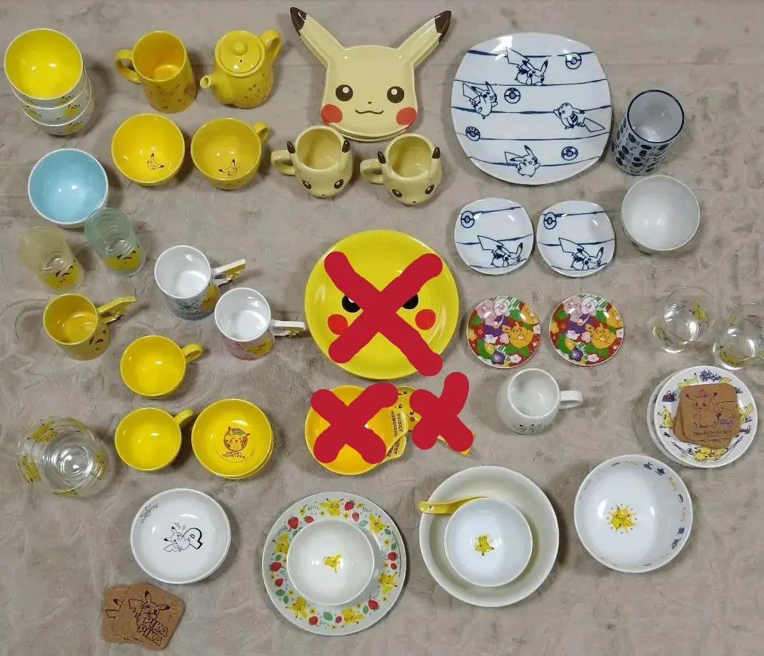 Colección de platos, tazas y vajilla de Pikachu