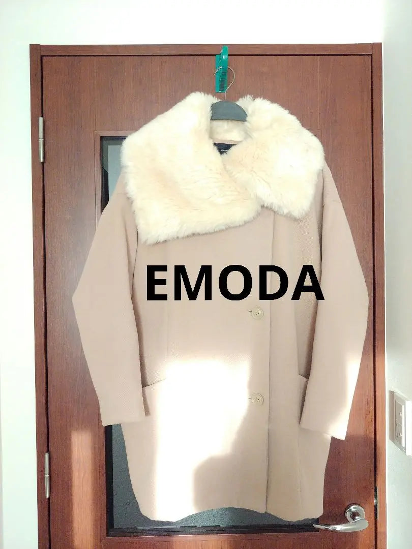 EMODA Beauty Furcoat Price ¥ 16280 The back is also nice BIG pocket