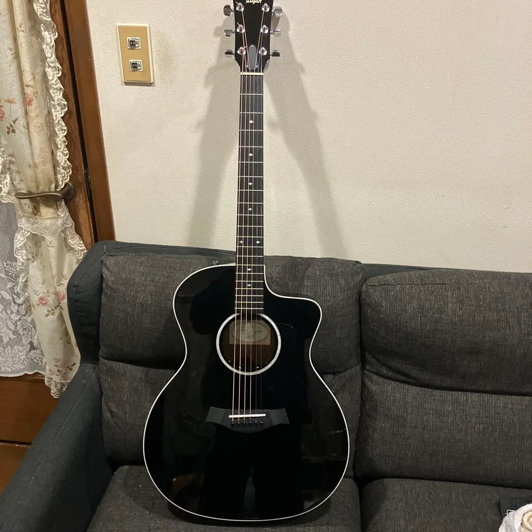 Guitarra acústica Taylor 214ce-BLK DLX