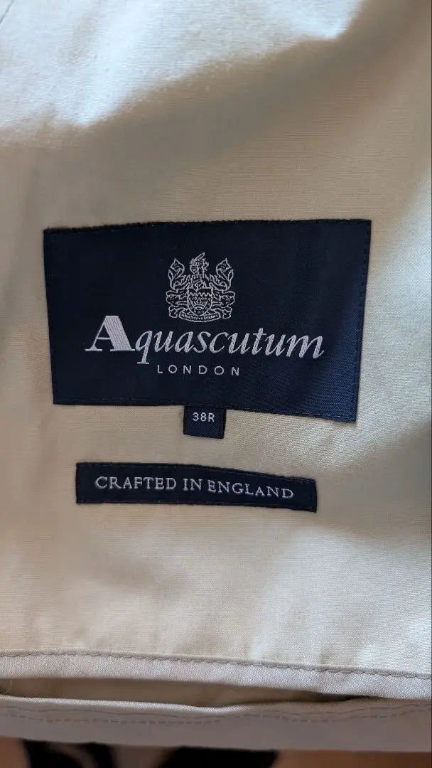 Aquascutum Trench Coat Beige Size L