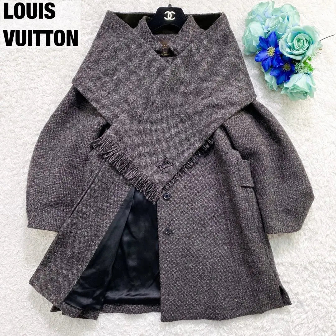 Unused LOUIS VUITTON Wool Stand Collar Coat with Stole