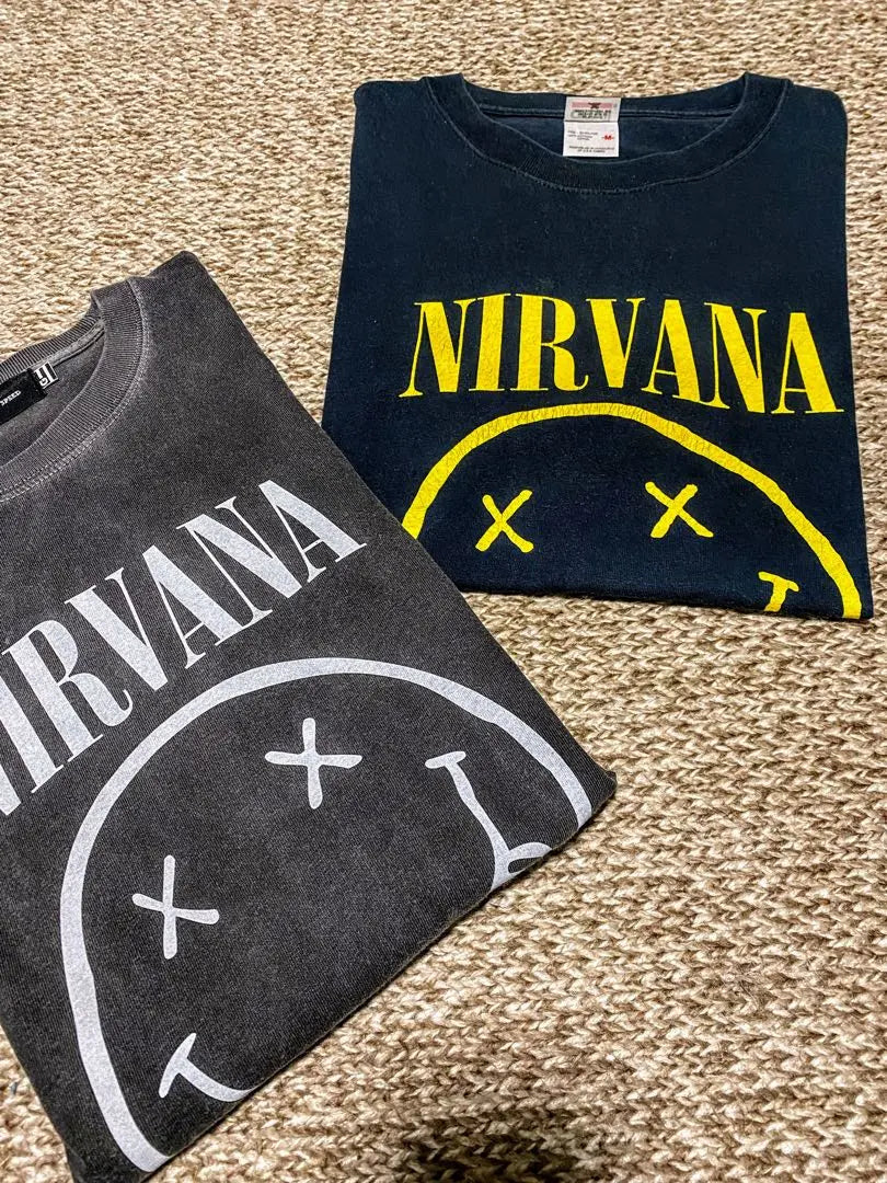 ★Buena combinación de colores‼️Talla divina★Camiseta larga Nirvana Smile en negro XL‼️ Carrito Cobain