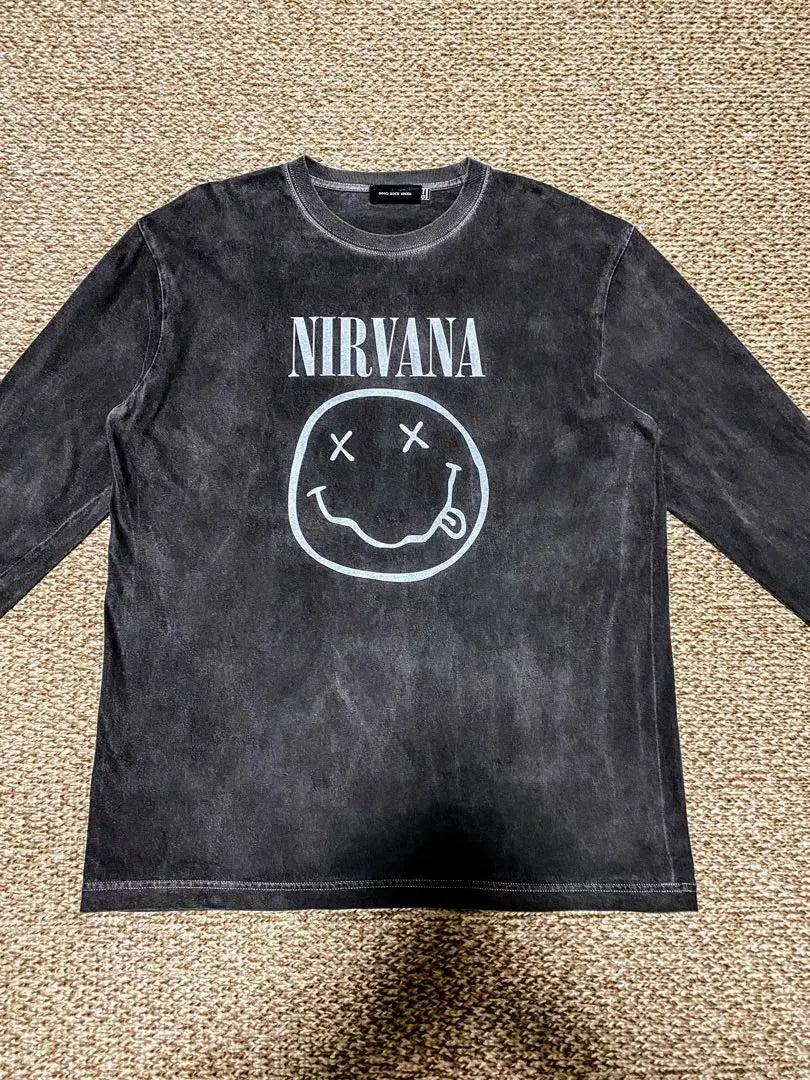 ★Good color scheme‼ ️God size★Nirvana Smile Long T-in Black XL‼ ️ Cart Cobain