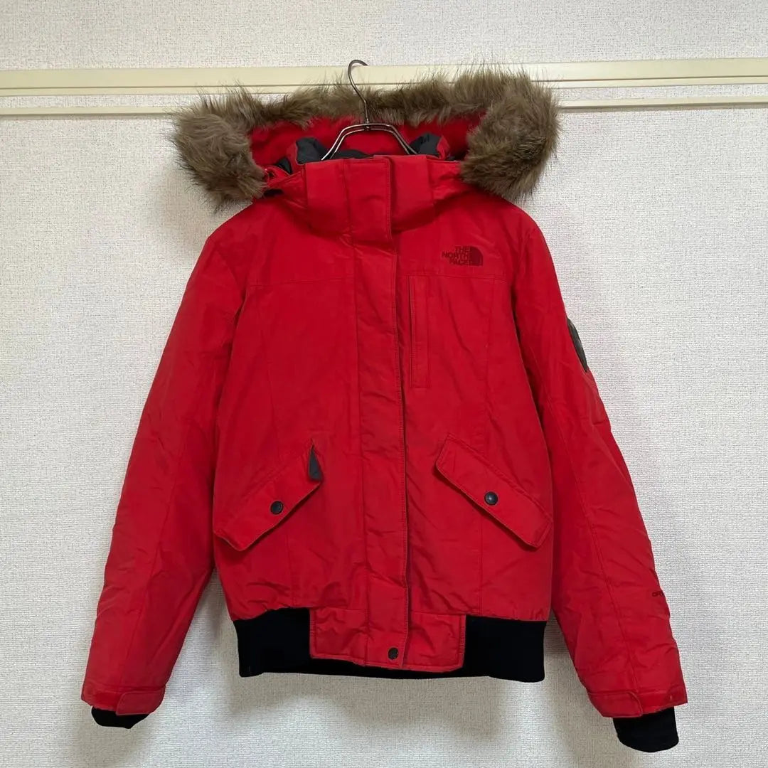 North Face] McMade Bomber Jacket Down Red Hombro Logo Fake Far 2R | ノースフェイス】マクマードボンバージャケット ダウン赤 肩ロゴフェイクファー２R