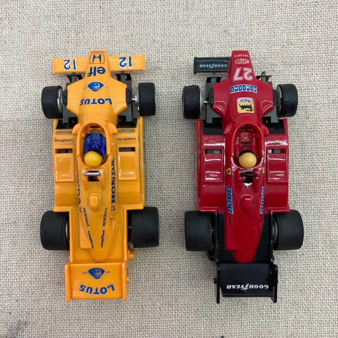 [2-piece set ★ Retro] Super Circuit Racing Car Mini Car Ferrari