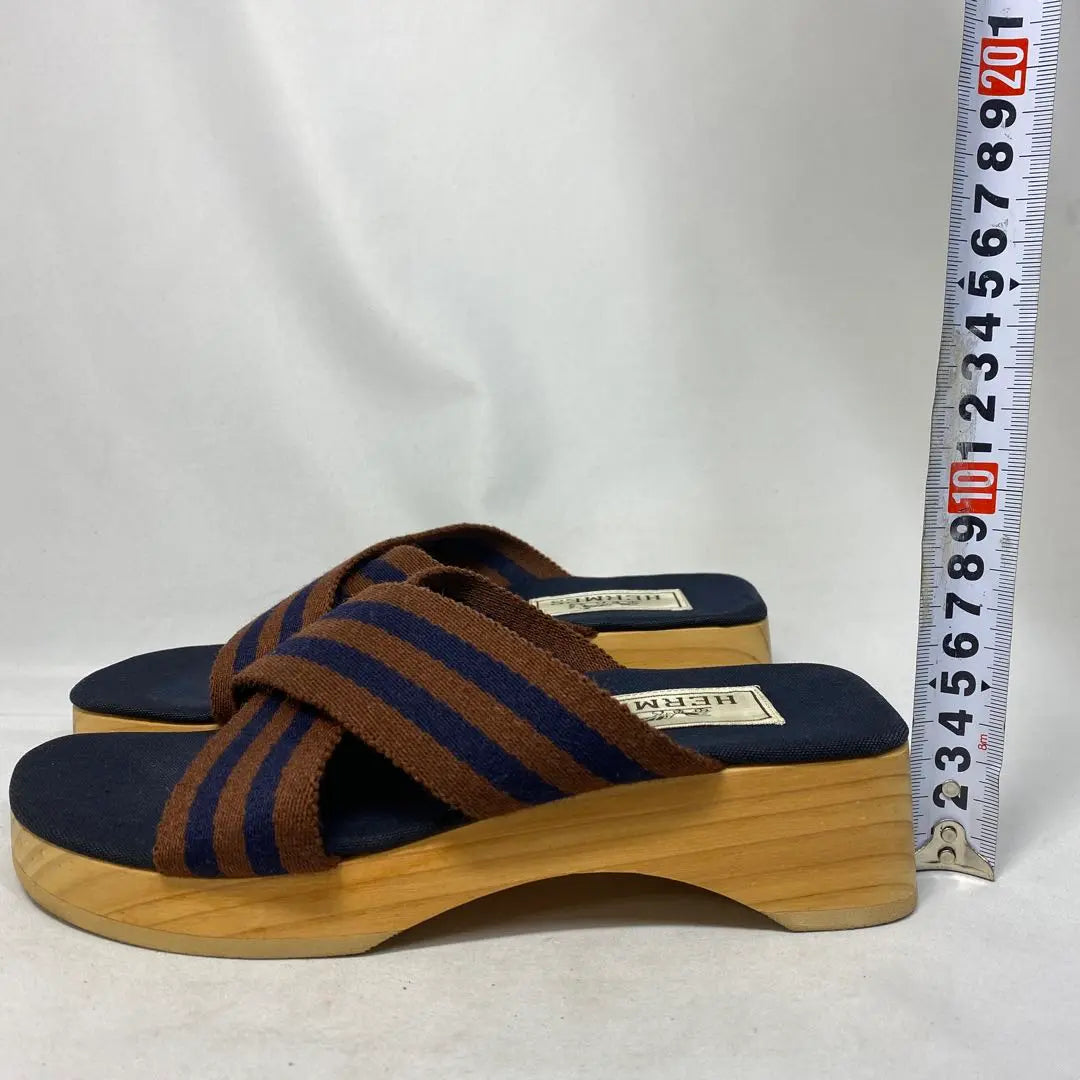 Sandalias de madera color azul marino Hermes Talla: "35" Aproximadamente 22,5 cm