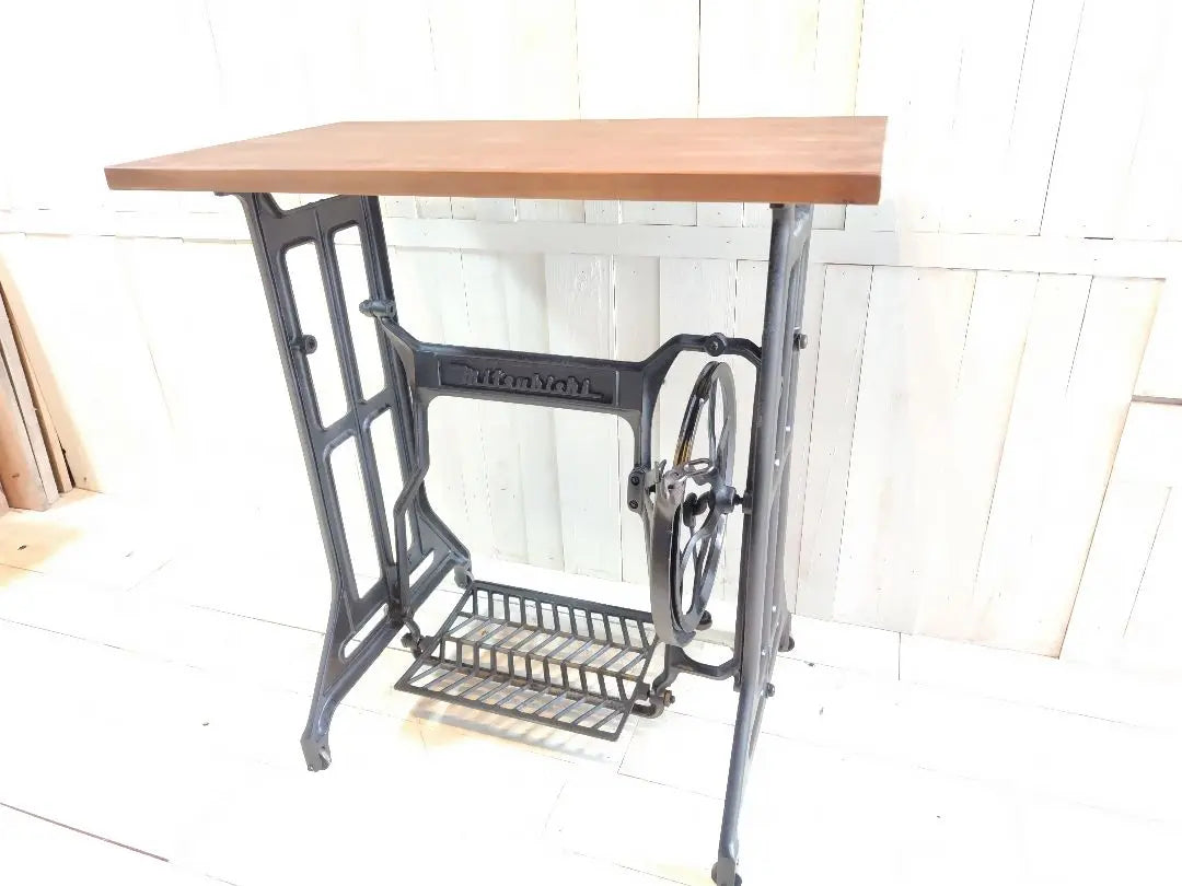 Mitsubishi Retro sewing machine table Work table New life