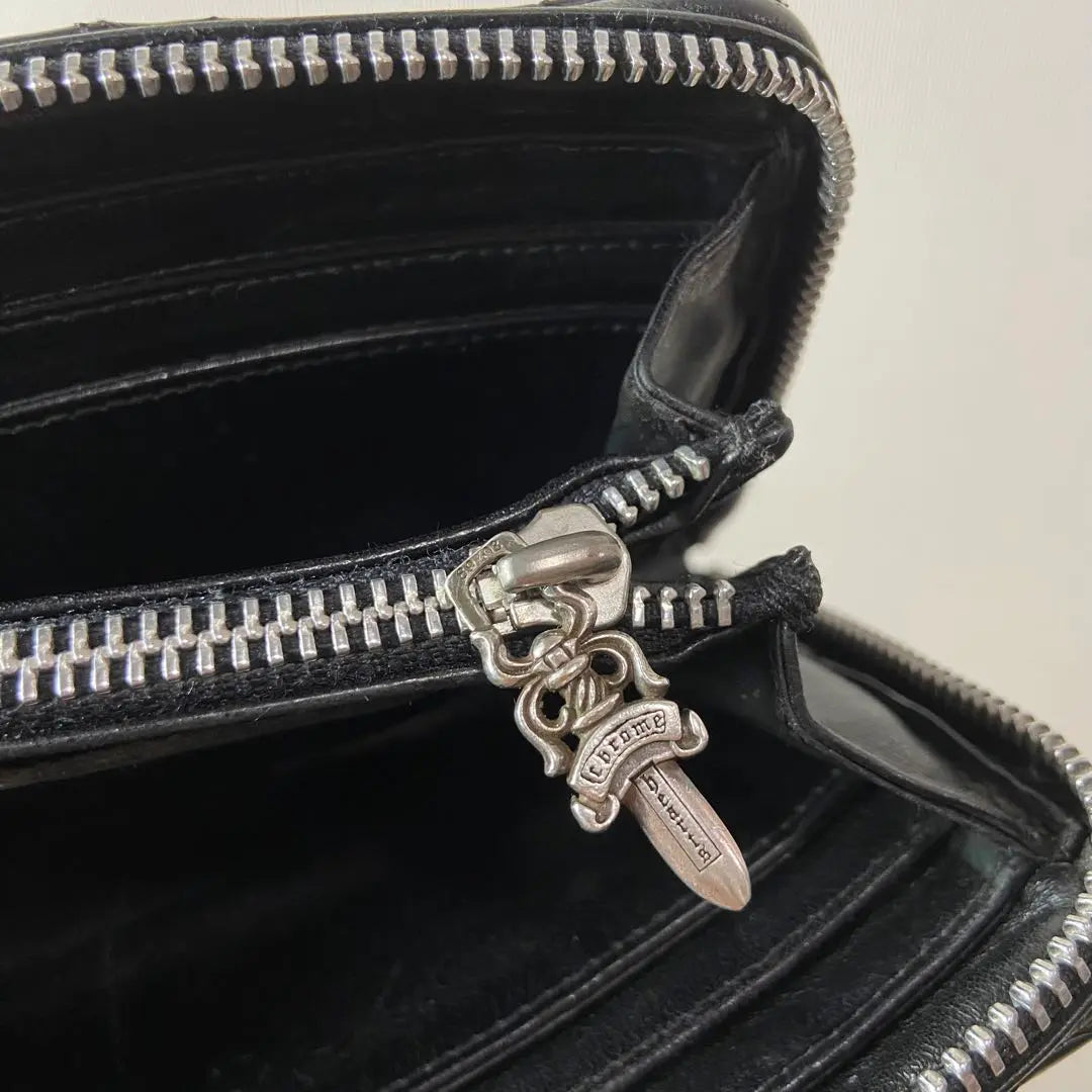 Cartera larga acolchada con parche de cruz de cemento CHROME HEARTS