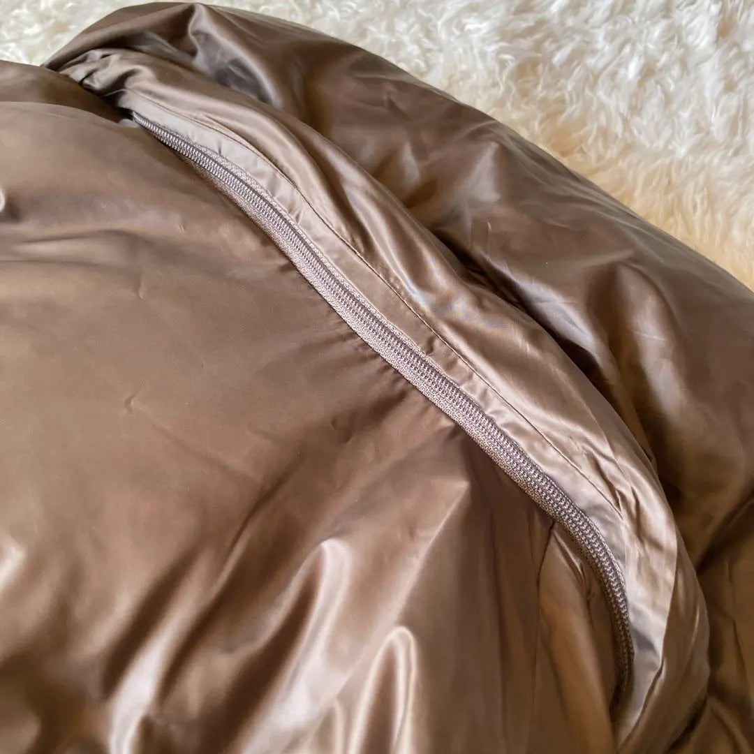 Beautiful condition Theory Luxe Long Down Coat with a hood that can be stored, brown 38