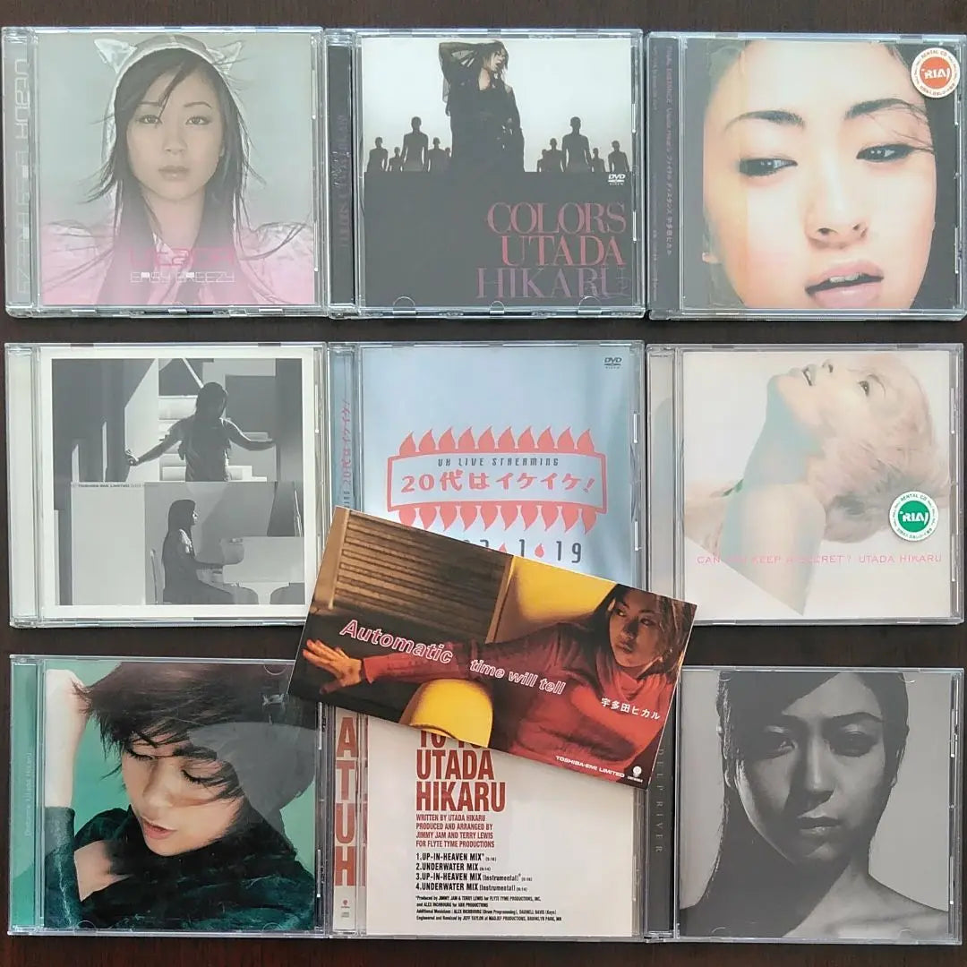 10 CDs & DVDs Utada Hikaru