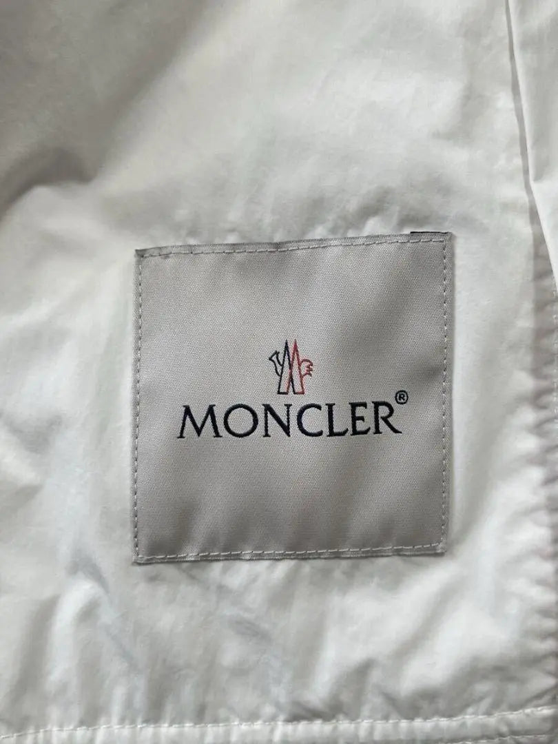 ★Parka de nailon Moncler 22 años 140 cm 10 años, en muy buen estado★