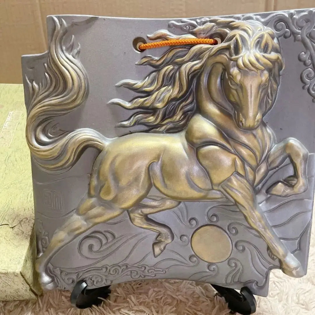 Adorno de caballo, caja con forma de azulejo y soporte incluidos, cerámica tradicional de arte popular japonés