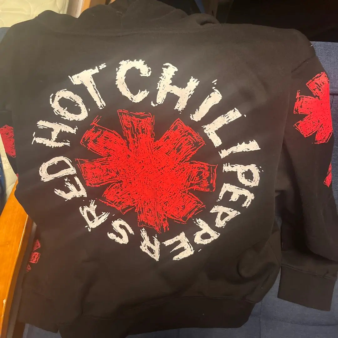 RED HOT CHILI PEPPERS & H&M collaboration hoodie