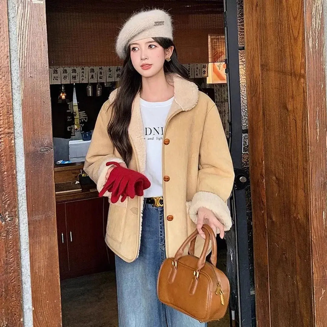 A relaxed, simple outerwear in winter♪ Perfect for going out