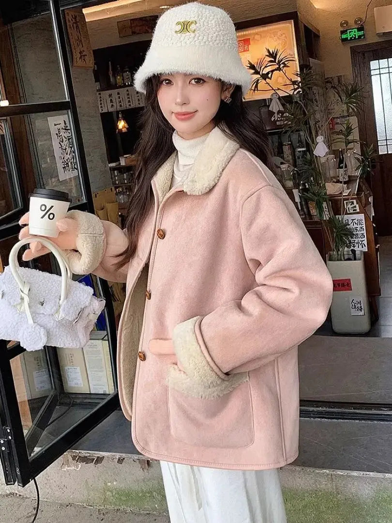 A relaxed, simple outerwear in winter♪ Perfect for going out