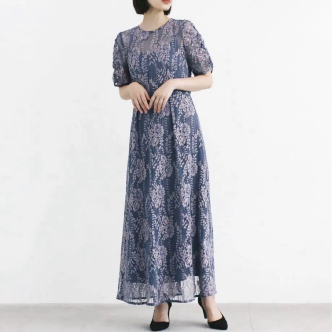 New ⭐︎ Kaene Color-coordinated lace apron dress sax blue pink