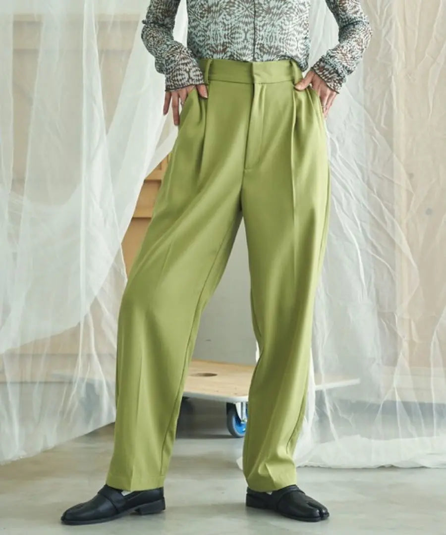 VACANCY Tapered Slacks Pants Green L