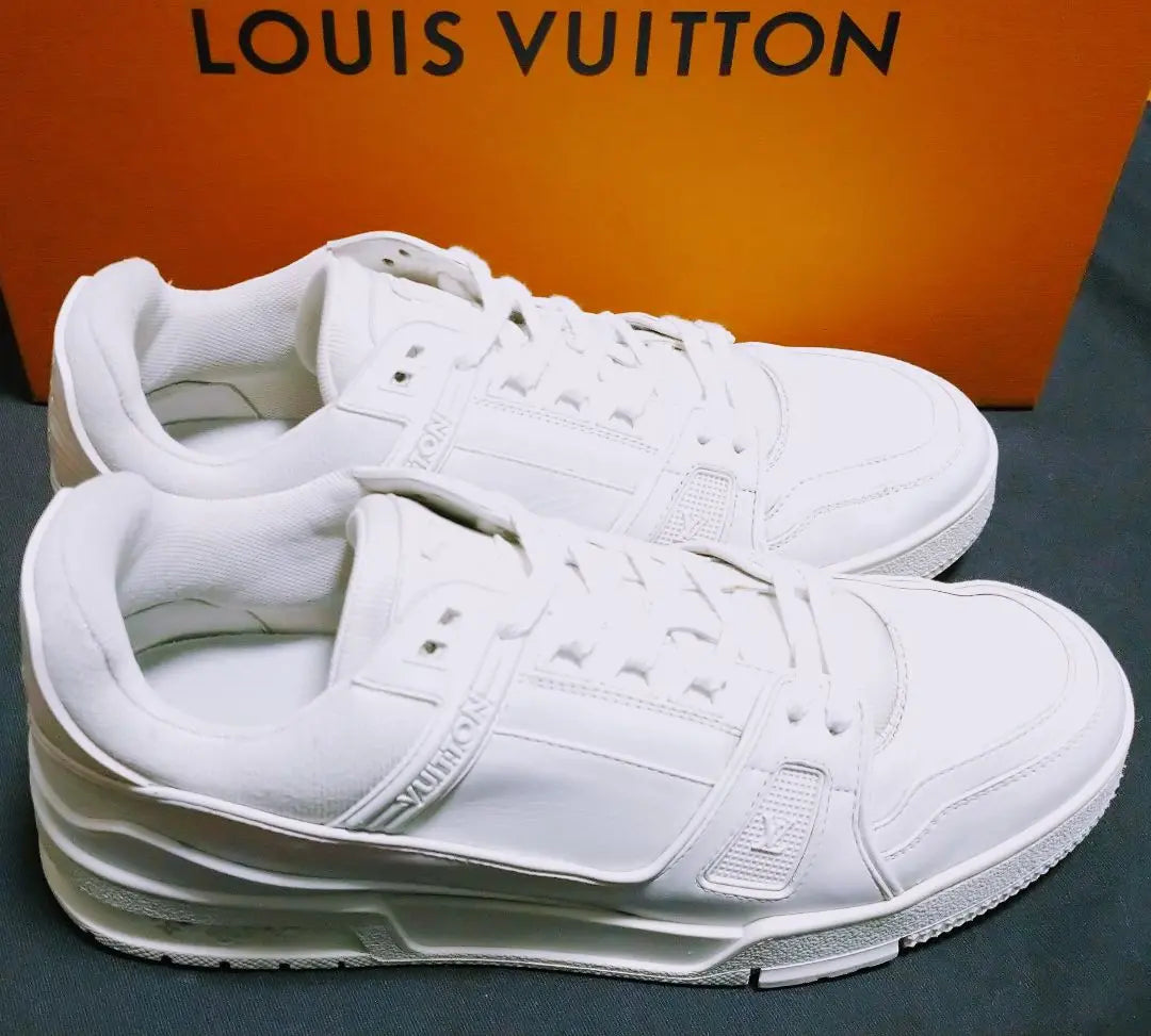 Louis Vuitton Zapatillas LV Trainer Line Todo Blanco 26.0cm | Caja de regalo LV Caja de regalo 26,0 cm