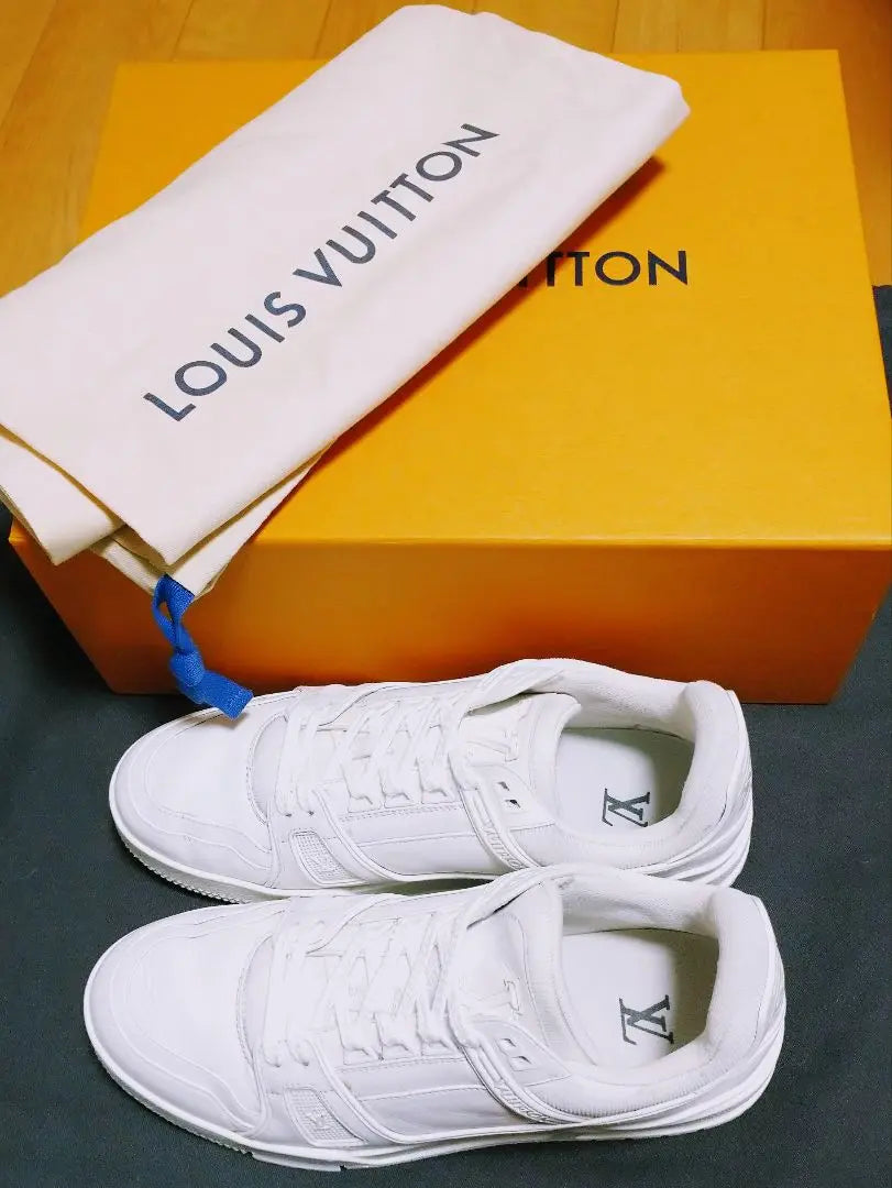 Louis Vuitton Zapatillas LV Trainer Line Todo Blanco 26.0cm | Caja de regalo LV Caja de regalo 26,0 cm