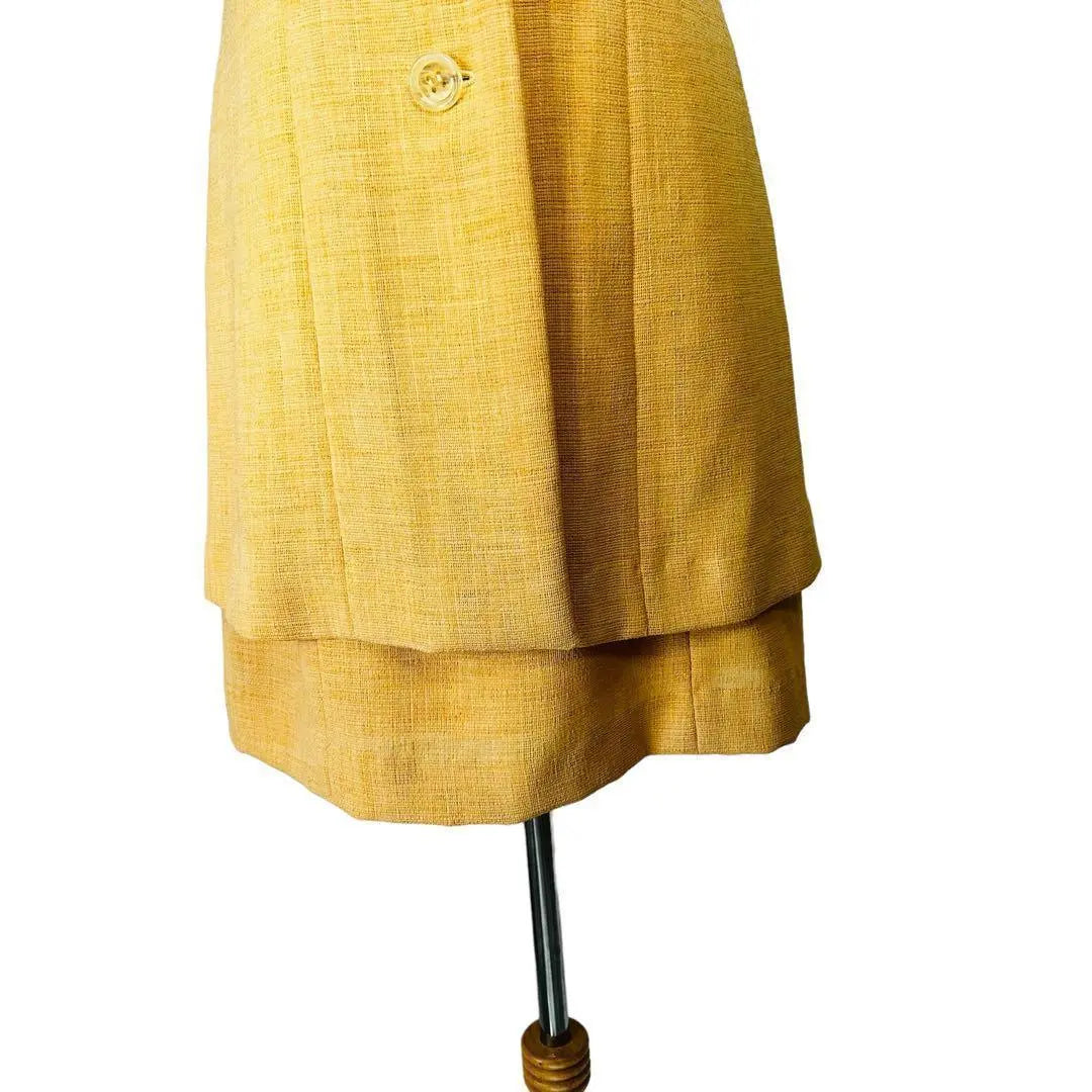 Conjunto de una pieza y chaqueta BOWLER, manga corta, amarillo, con cinturón