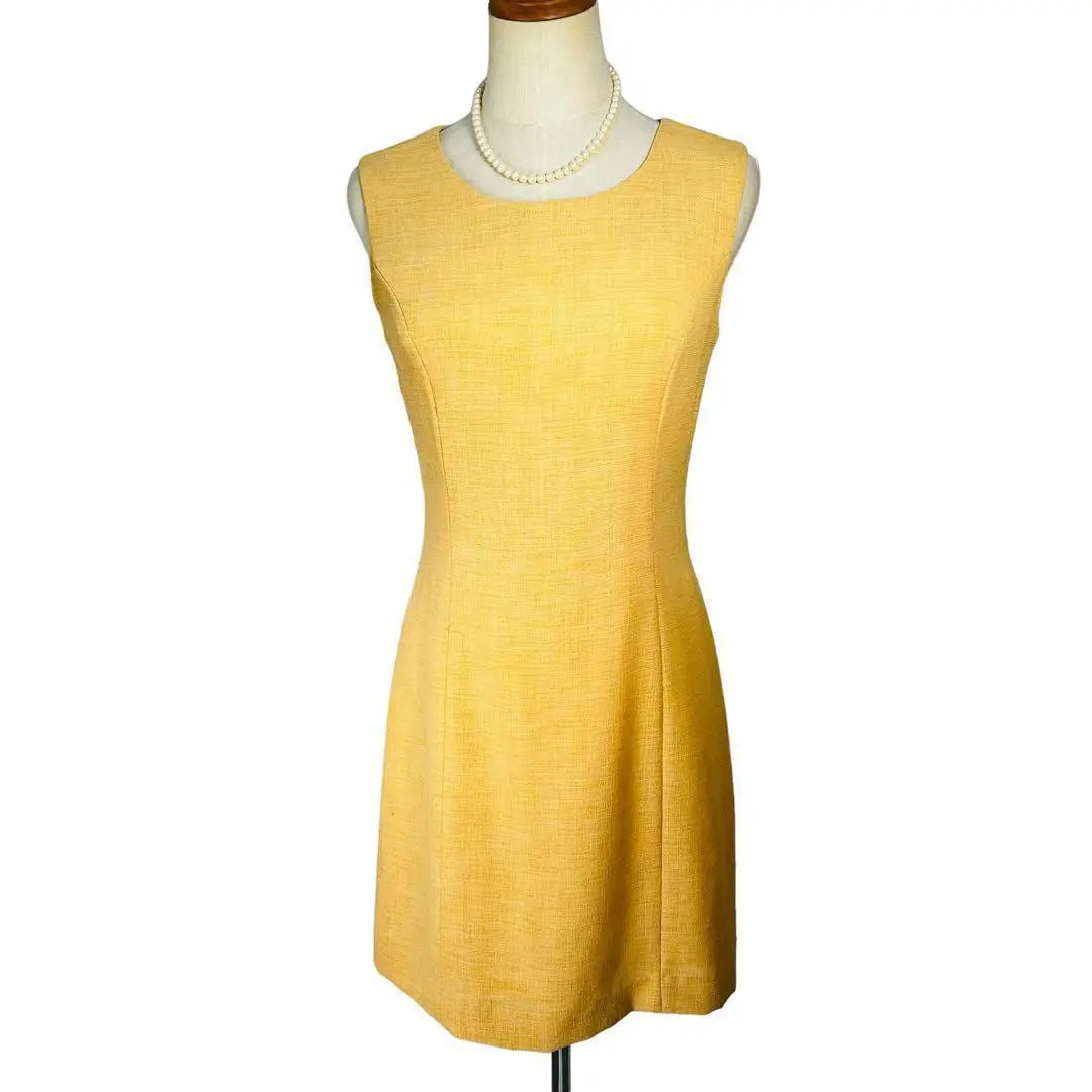 Conjunto de una pieza y chaqueta BOWLER, manga corta, amarillo, con cinturón