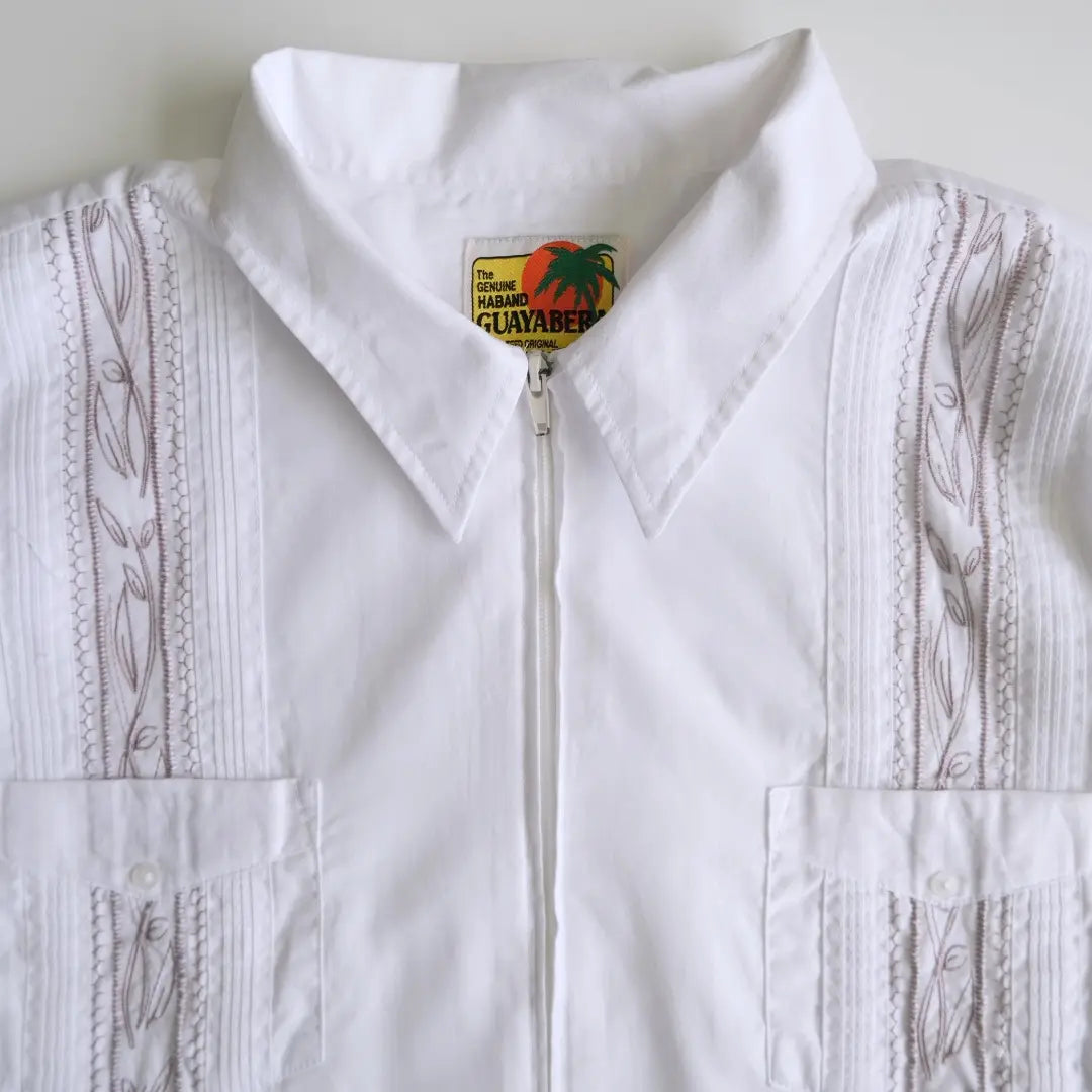 Embroidered design, short sleeve full zip Cuban shirt, white, XL, box silhouette, old clothes