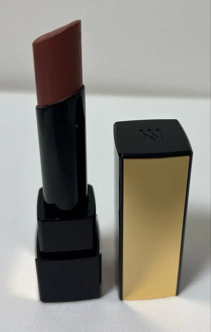 HERA Lipstick Rouge Classic 479 City Brown