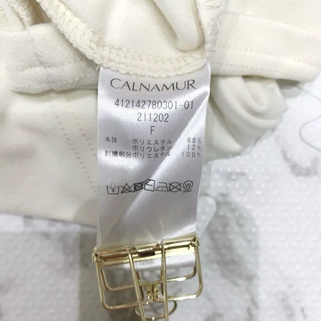 Carnamur Back Open Cut Tops Fujita Nicol Produced Sleeve logo elasticity | カルナムール バックオープンカットトップス 藤田ニコルプロデュース 袖ロゴ 伸縮