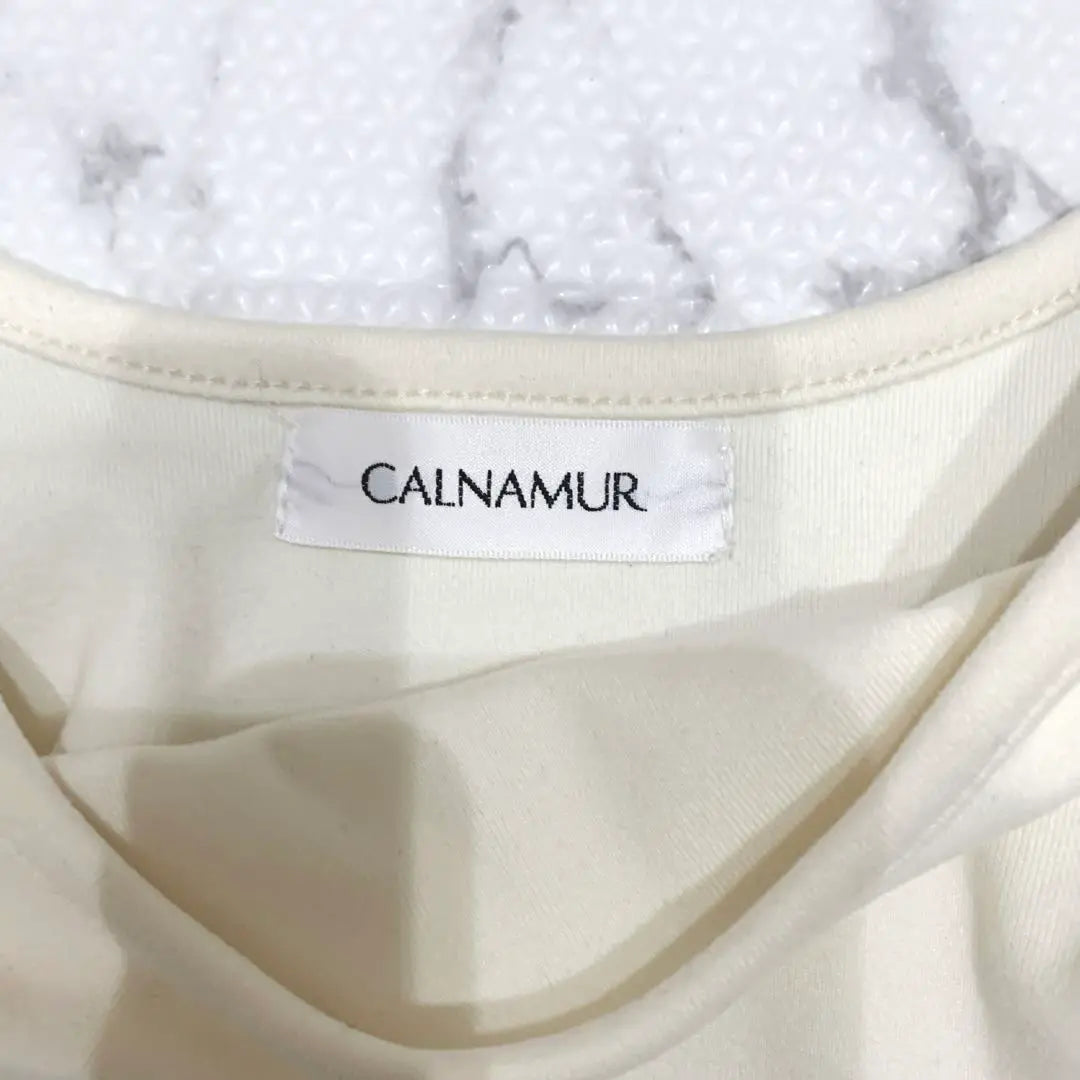 Carnamur Back Open Cut Tops Fujita Nicol Producido Manga logo elasticidad | カルナムール バックオープンカットトップス 藤田ニコルプロデュース 袖ロゴ 伸縮