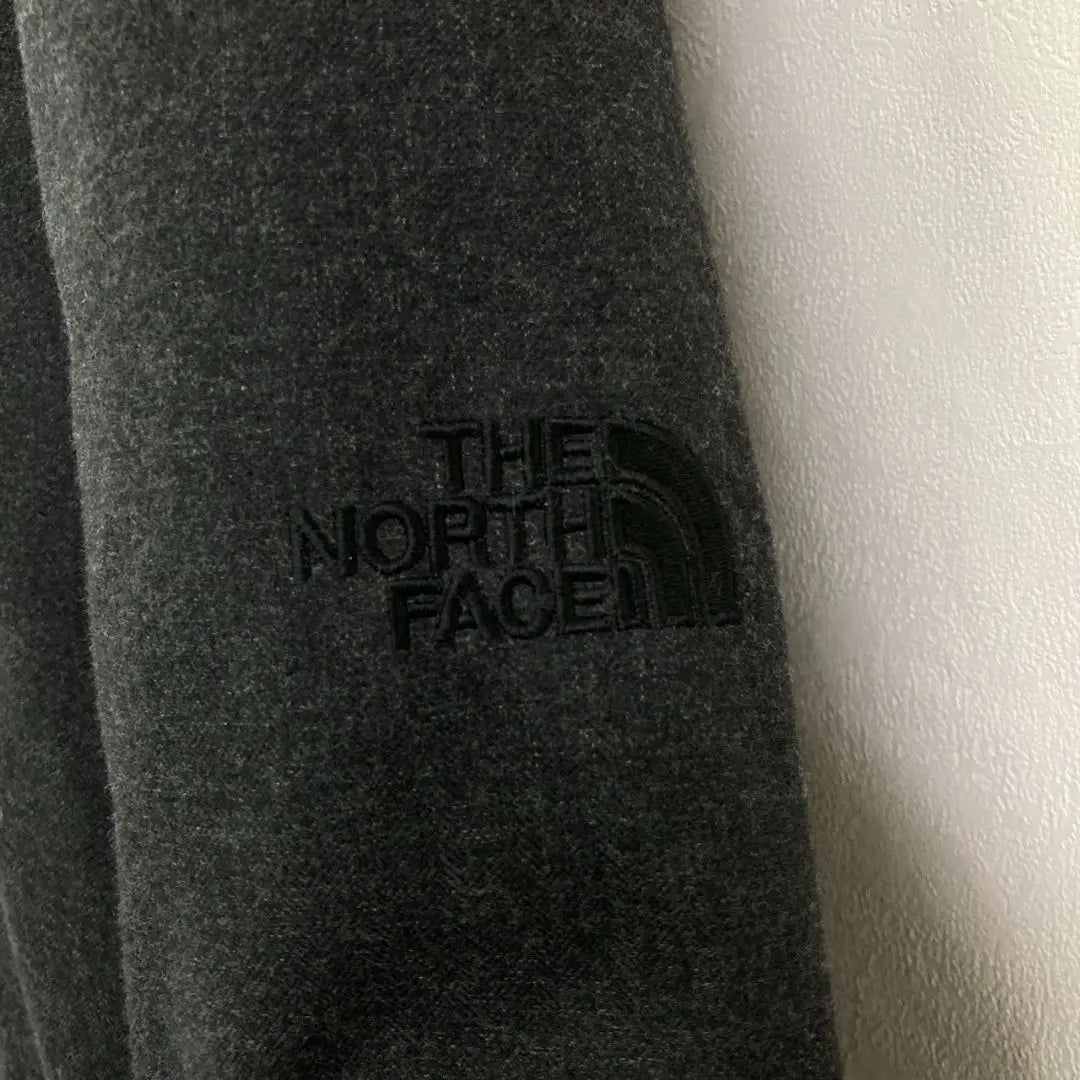 Abrigo de plumas con capucha North Face gris carbón para mujer talla S