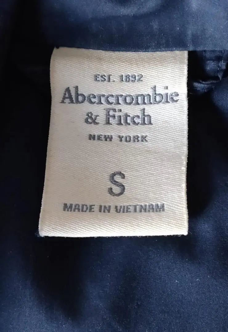 Abercrombie & Fitch Down Vest Navy Size: S