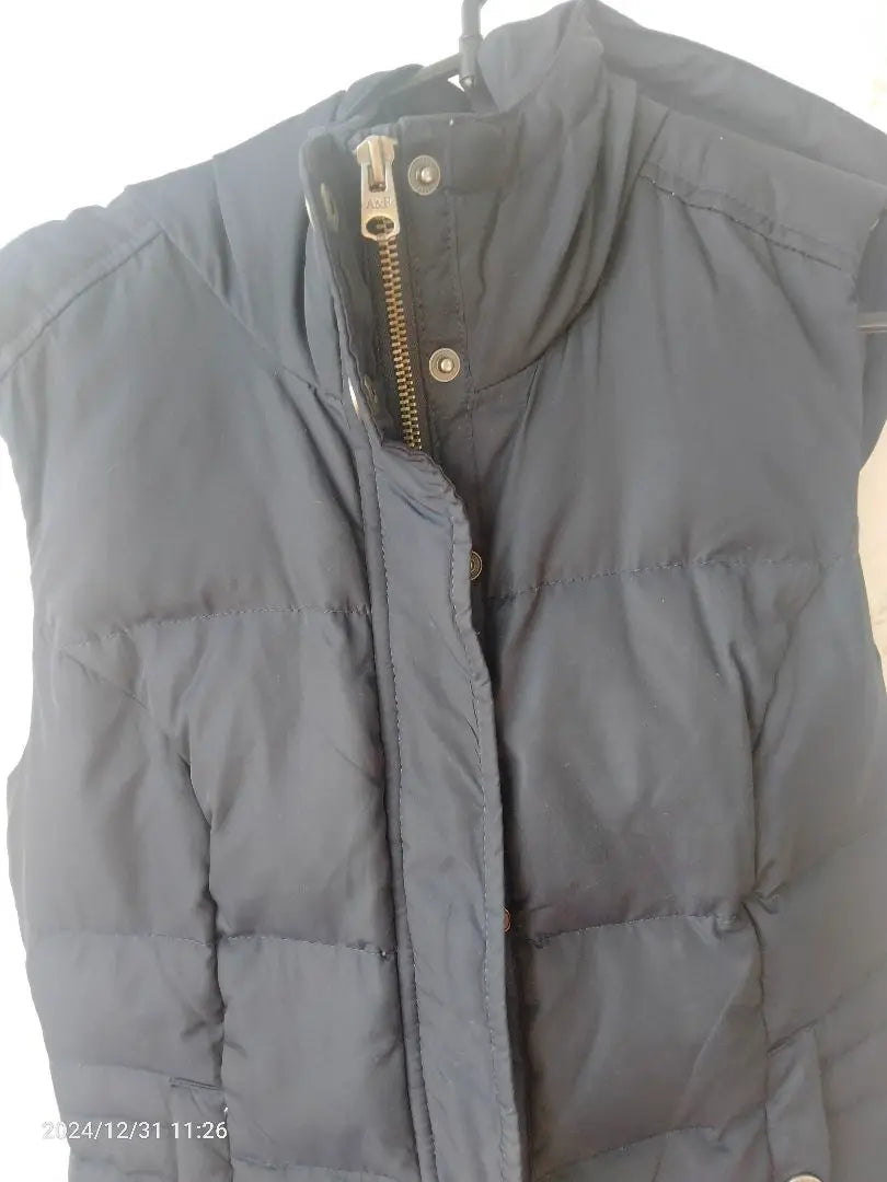 Abercrombie & Fitch Down Vest Navy Size: S