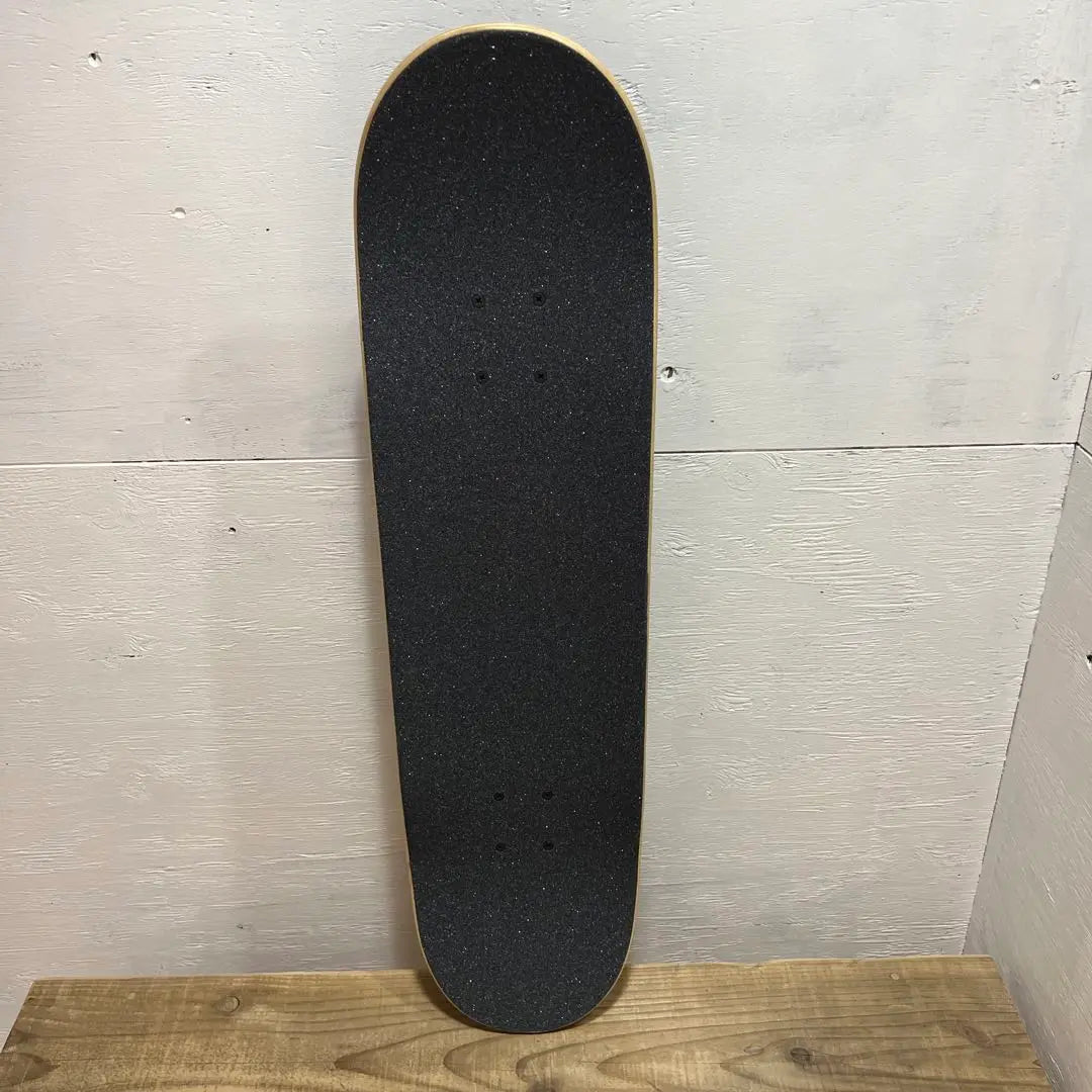 Nuevo patinete ANTIHERO SKATEBOARDS de 8 pulgadas