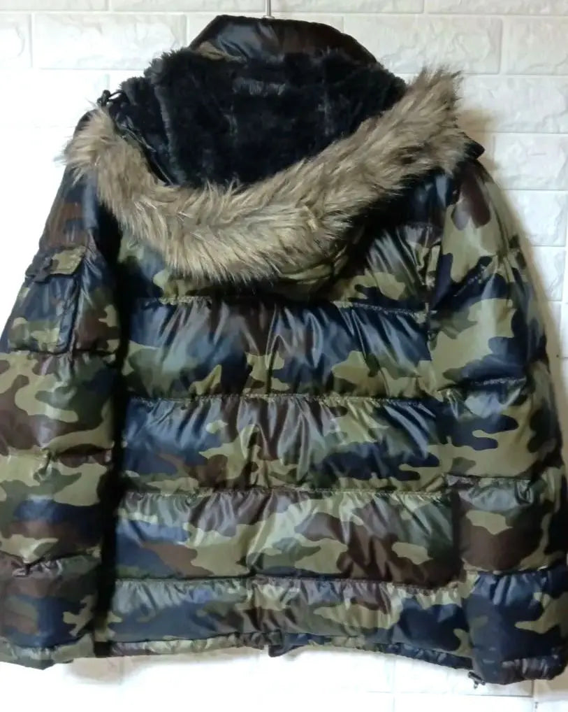 Heisei Retro UNIQLO Furfed Camo Frus -Chaqueta de plumón XL estampado de camuflaje | Bolsa UNIQLO ファーフード付きカモフラダウンジャケット XL