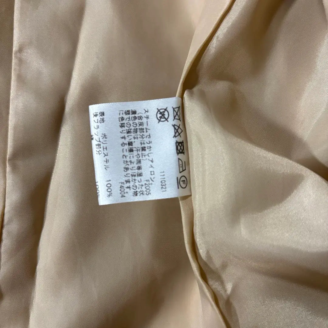 [AMERI] Gabardina plisada con espalda de barrera Ameri Vintage F