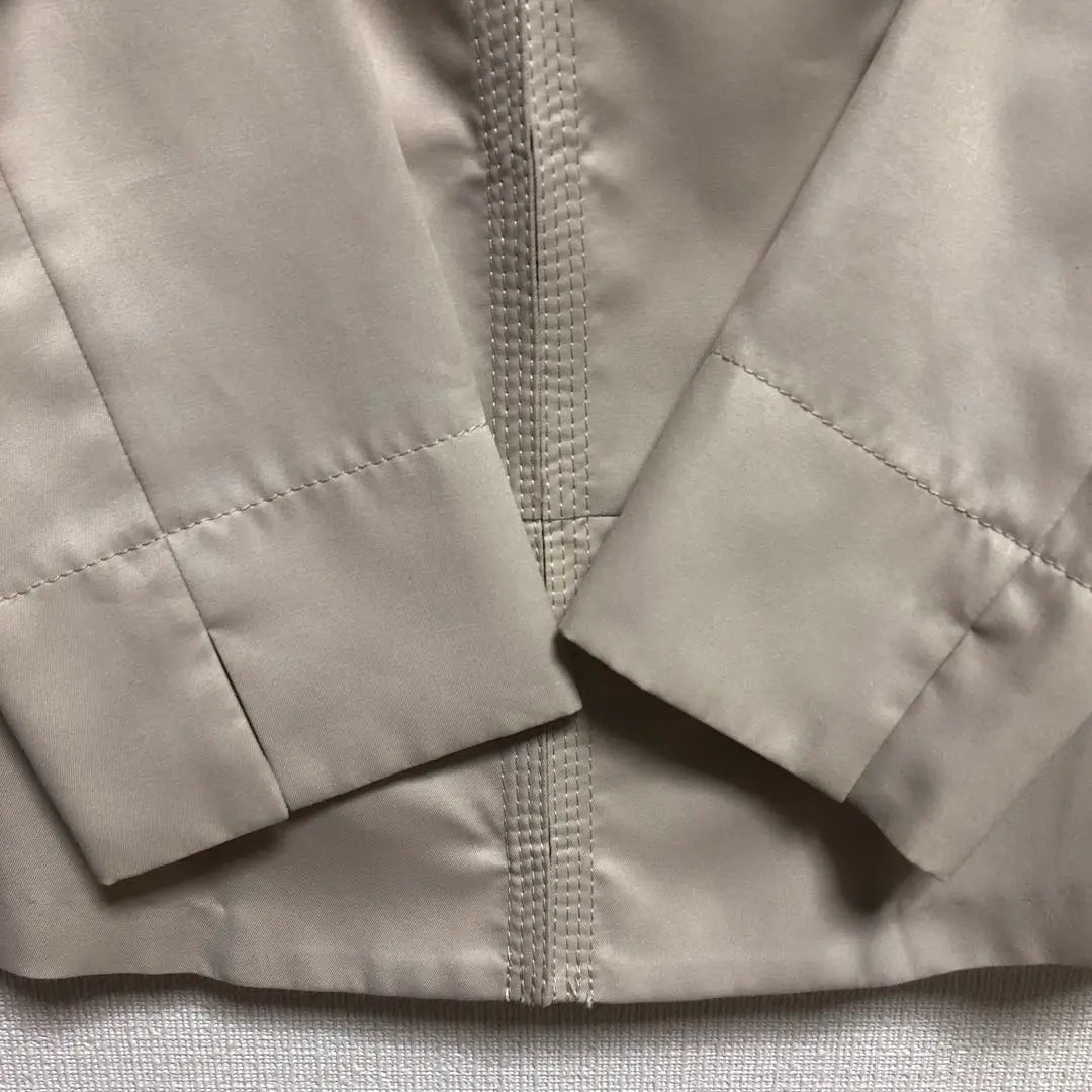 UNTITLED Chaqueta Untitle manga larga sin color beige | SIN TÍTULO アンタイトル 長袖 ノーカラージャケット ベージュ