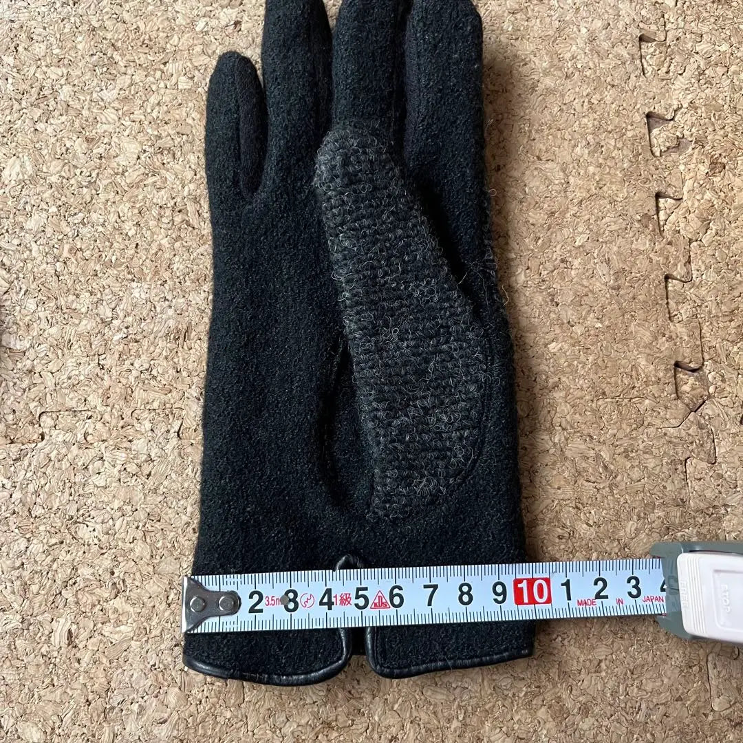 [Soft leather & wool gloves] Black x Charcoal gray