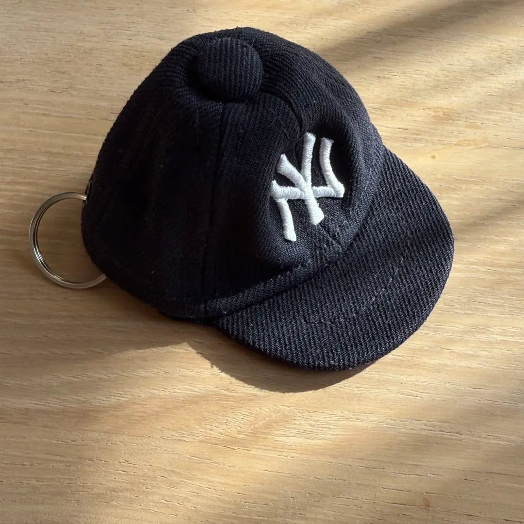 Llavero con gorra mini de los New York Yankees de New Era