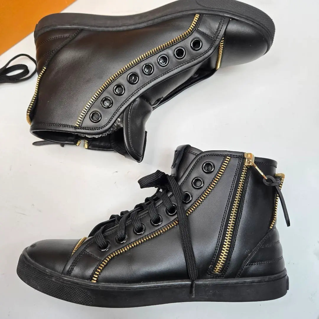 LOUIS VUITTON High-cut sneakers with zip motif in super-fabric